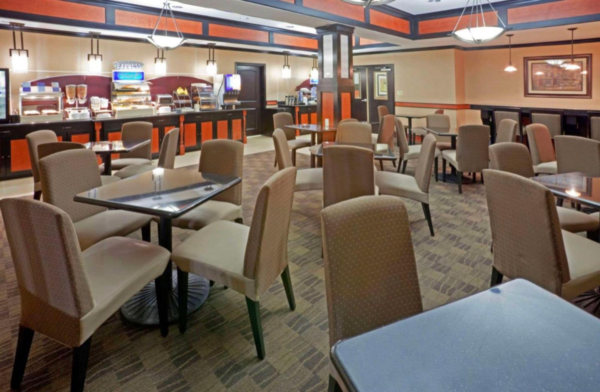 Comfort Inn & Suites Dallas Medical-Market Center Eksteriør billede