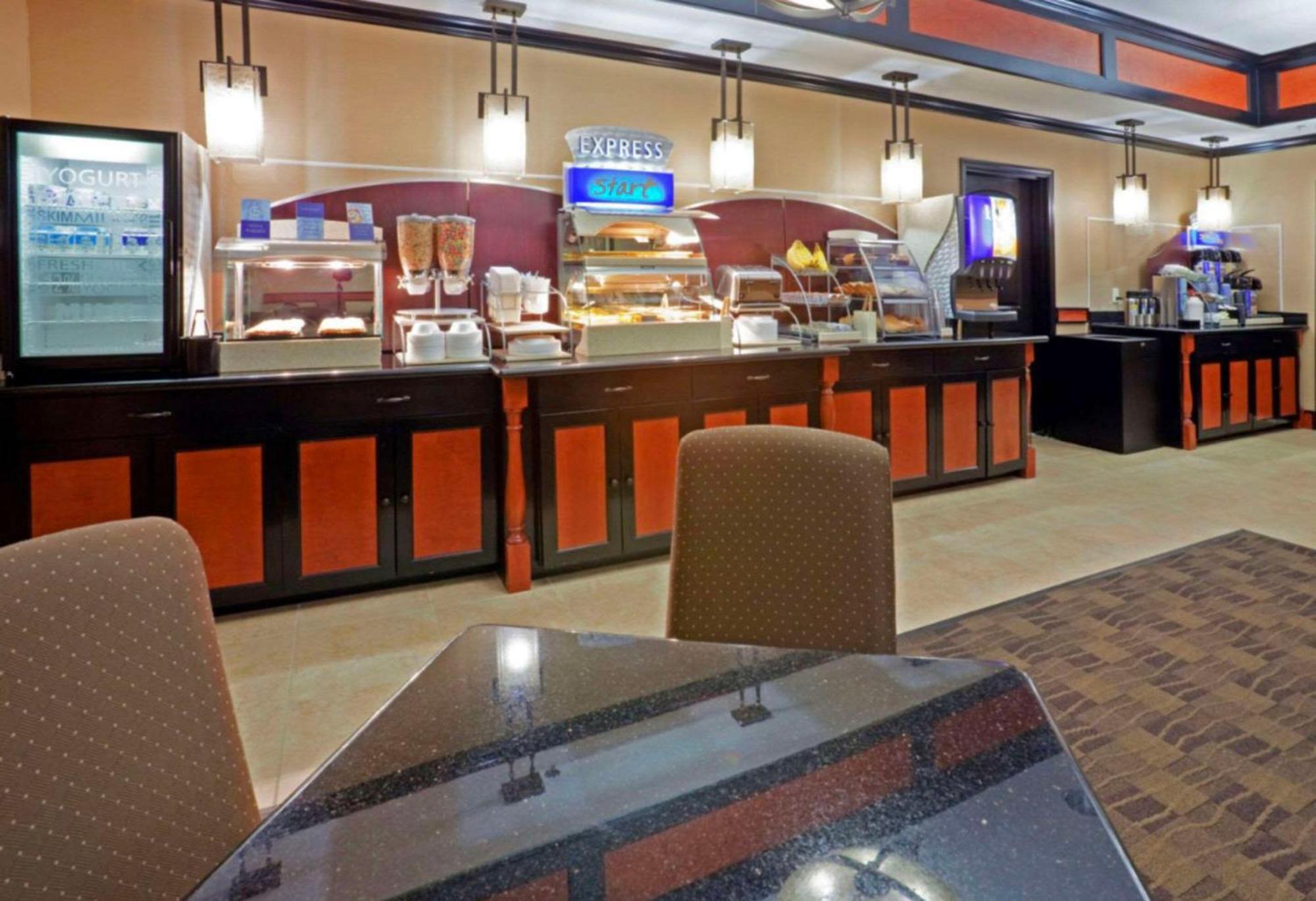 Comfort Inn & Suites Dallas Medical-Market Center Eksteriør billede
