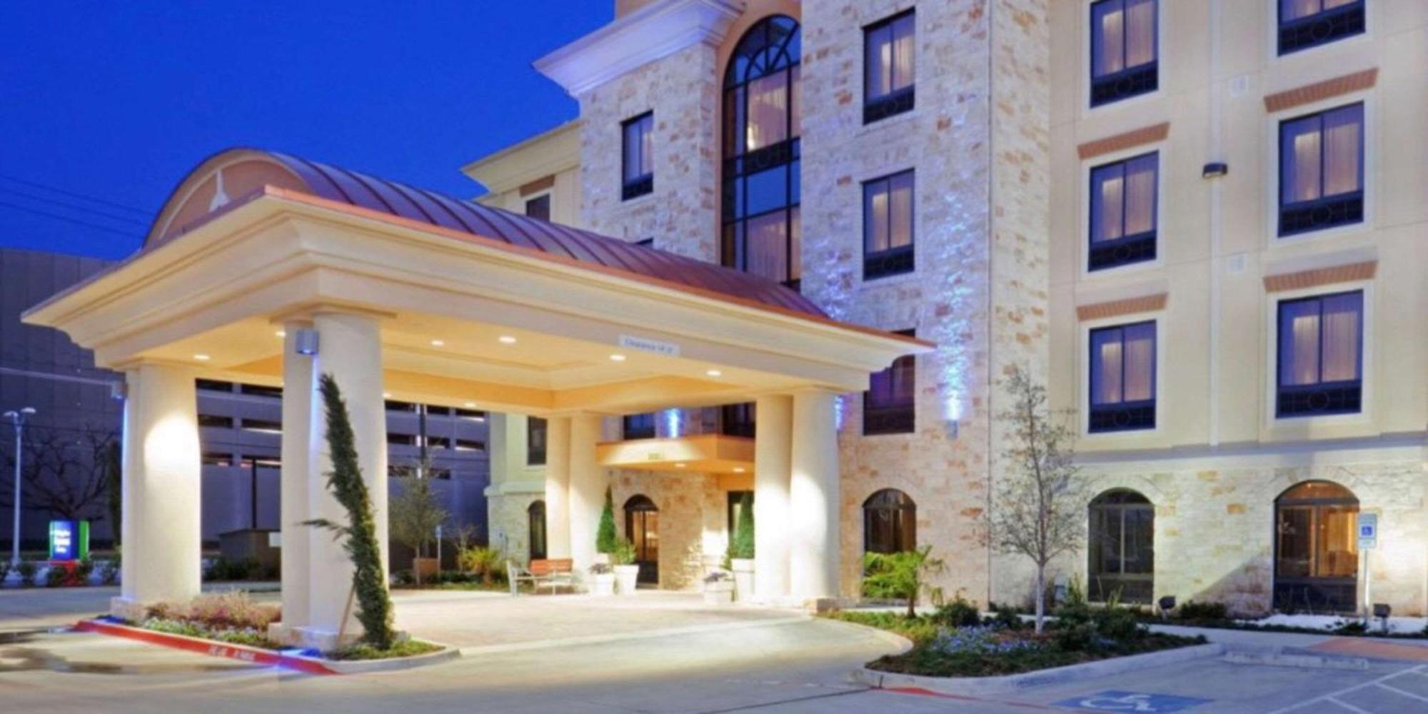 Comfort Inn & Suites Dallas Medical-Market Center Eksteriør billede